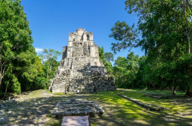 Adventure in Mayan's ruins
